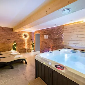 Apartmanhotel Jarosta & Spa, Ac -free Parking, Zakopane